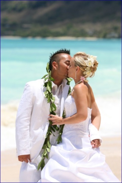 A kiss on the cheek by the waves