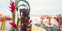 tiki god Lono for aisle way setup