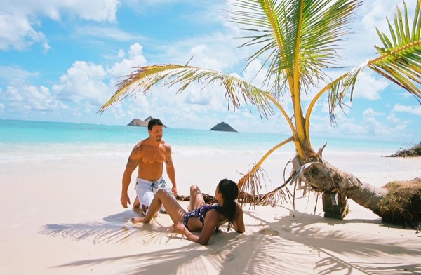 Jamillah and Brandon at Lanikai beach, photo 3
