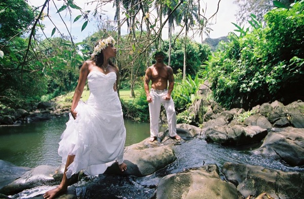 Jamillah and Brandon in the Nuuanu rainforest, close up