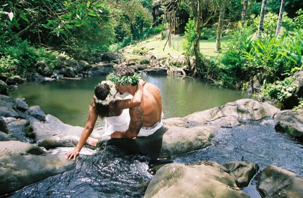 Jamillah and Brandon in the Nuuanu rainforest, wide view