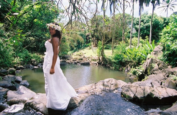 Jamillah and Brandon in the Nuuanu rainforest, having fun