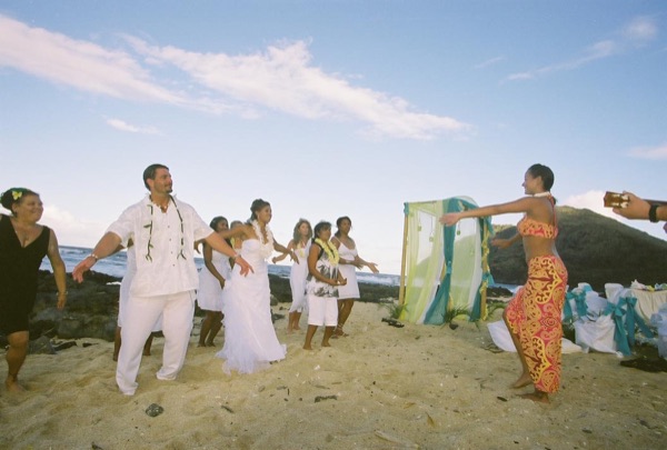 Guests learning the hula with dancer Keveca, from another angle