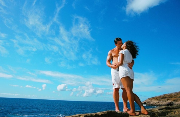 Jamillah and Brandon on the east coast cliffs above the Pacific, one more photo