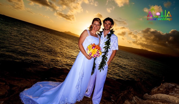 Jennifer and David at sunset at China Walls, photo 2