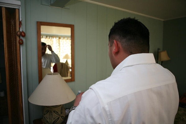 Rey looking in the mirror