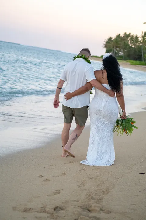 Arm in arm on the beach