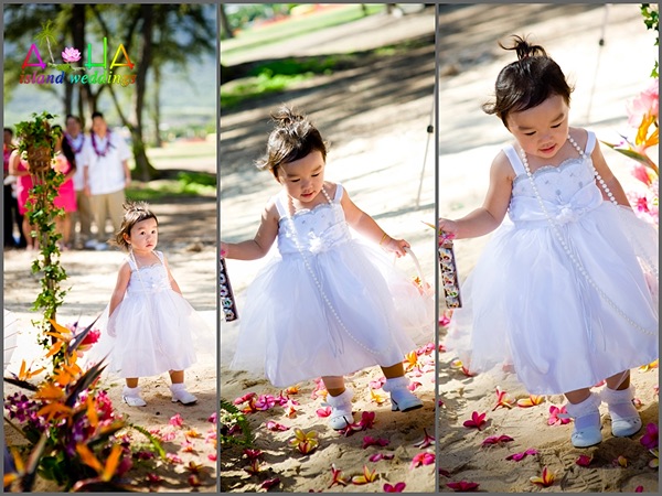 Flower girl walking on the flowers Leling wedding