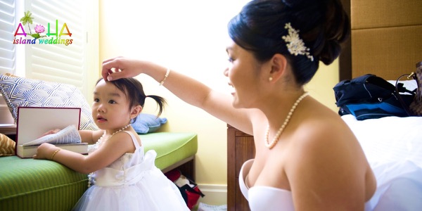 Leling getting ready with her bridesmaids at the Moana, another moment