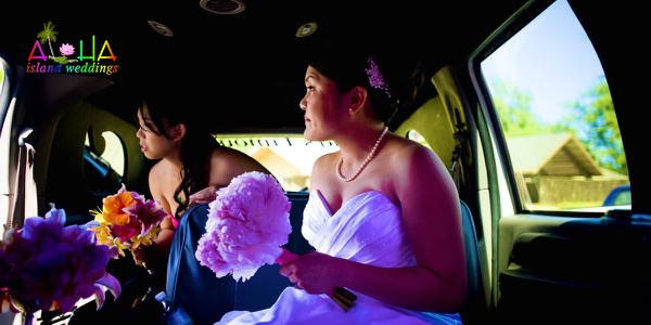 Leling getting ready with her bridesmaids at the Moana, photo 10