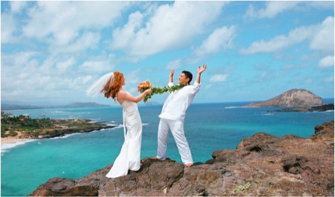 Ashley and her husband on the edge of the Makapuu cliffs