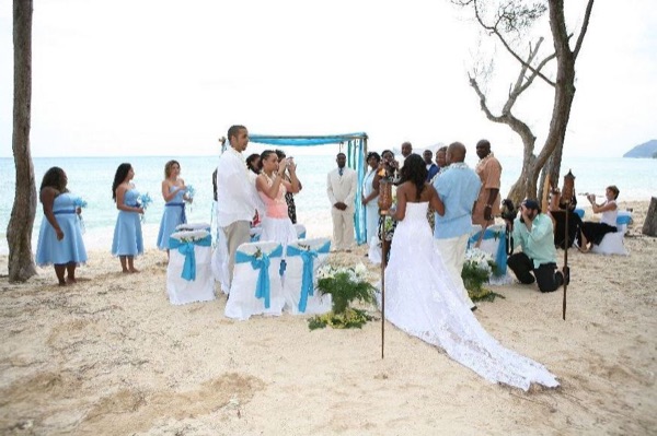 Naheshae and Damarus during the ceremony, close up