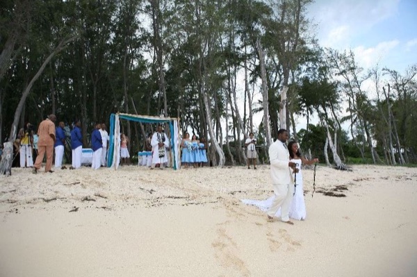 Naheshae and Damarus during the ceremony, from another angle