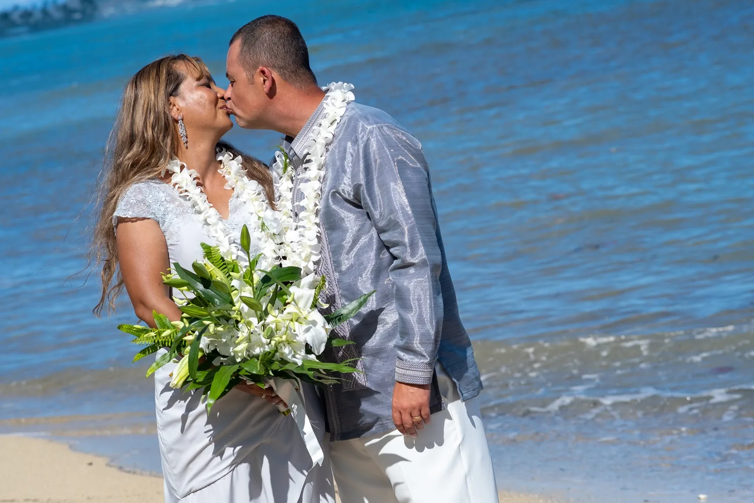A kiss by the deep blue sea