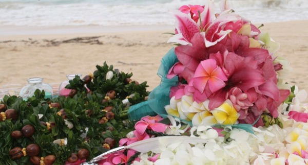 Flowers with plumeria on the beach