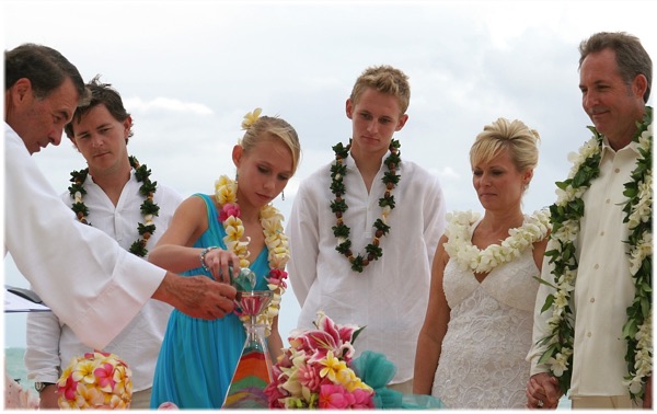 Pouring sand at wedding ceremony Teri