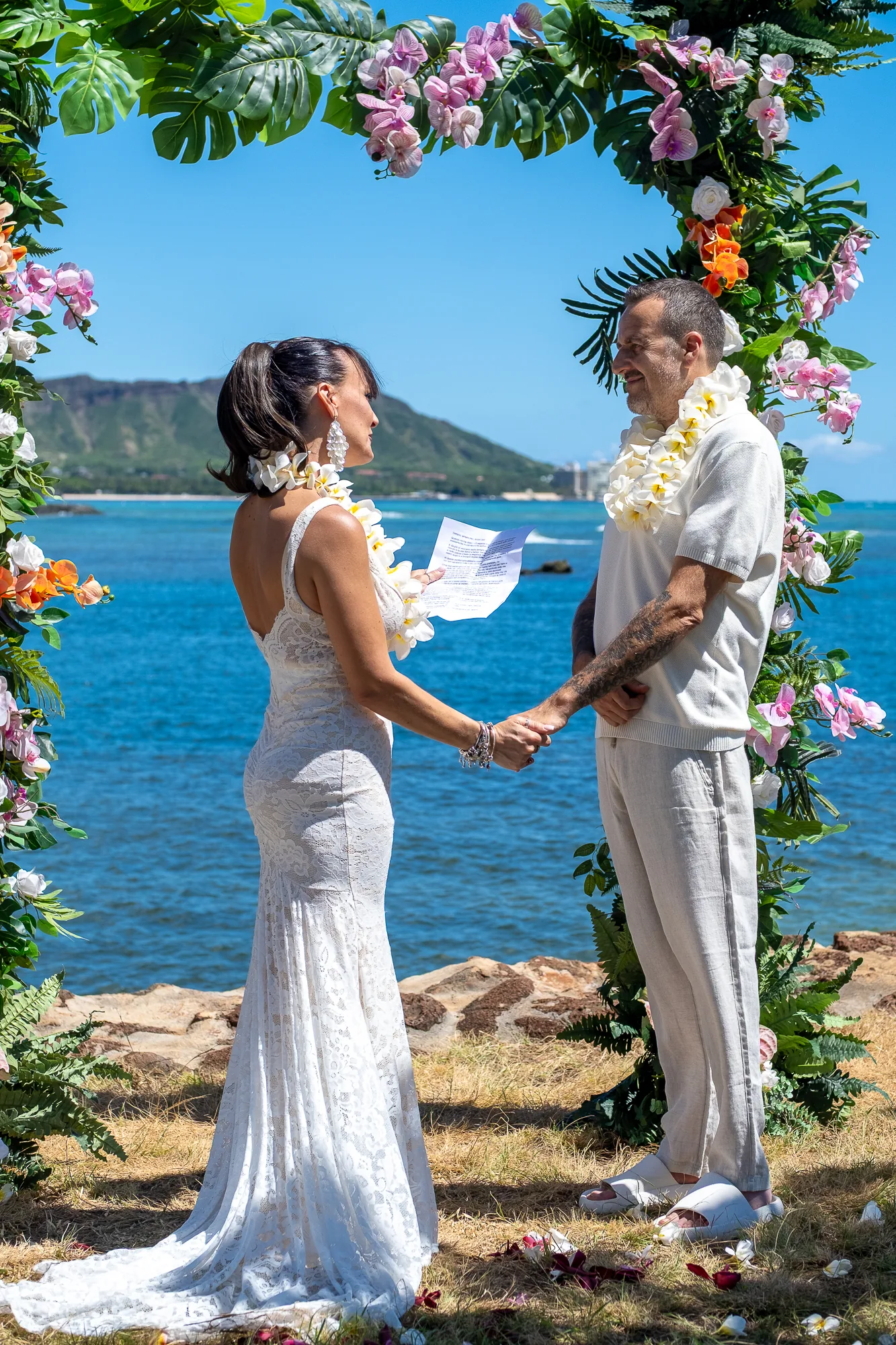 Sara reading her vows to Steve