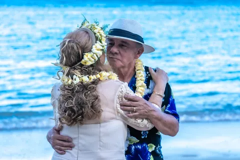 An embrace after 50 years together