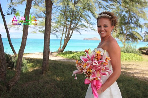 Karissa's bouquet of stargazer lilies and rainbow plumerias