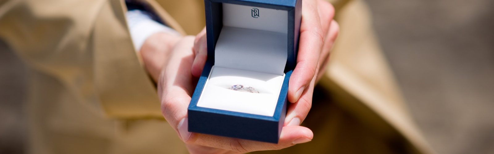 Engagement ring in a blue box for an Oahu proposal